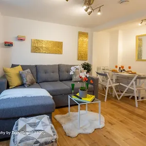 https://charming-apartment-next-to-brighton-station.brighton-hotels-england.com